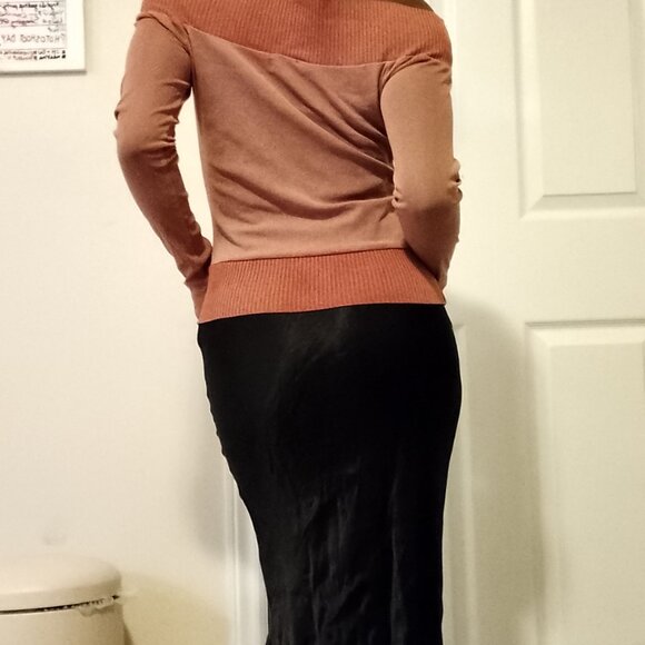 Off-the-shoulder Pink Mesh Longsleeve Top - Picture 2 of 4